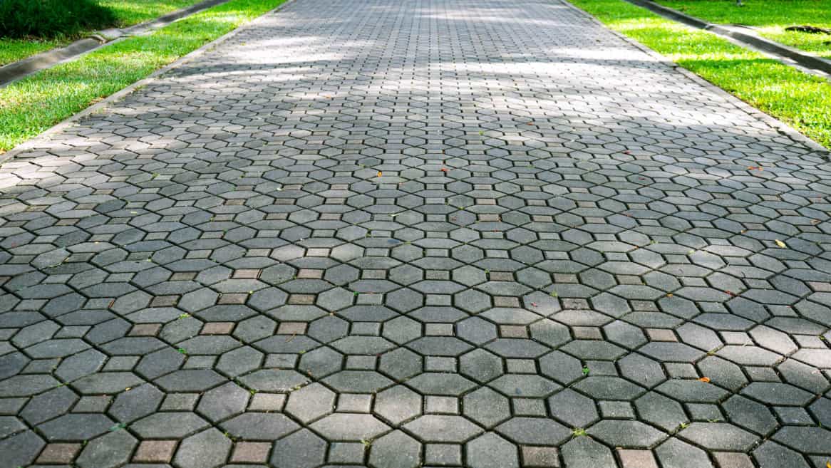 Read more about the article 6 Red Flags One Shouldn’t Ignore when Hiring a Paving Christchurch Company